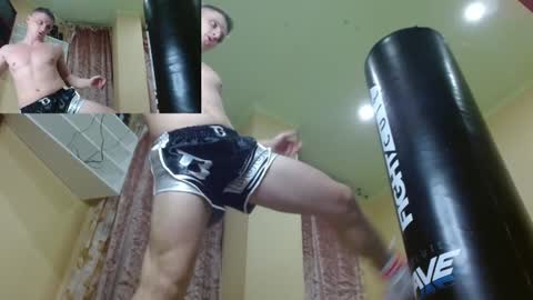 Snapshot of poliglotjoe chatting on December 8, 2024, 2:19 pm Poliglot online show from December 8, 2024, 2:19 pm