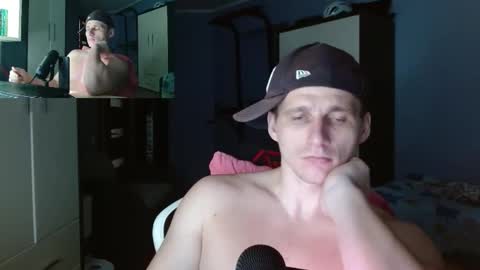 Snapshot of poliglotjoe chatting on October 31, 2025, 7:59 pm Poliglot online show from October 31, 2025, 7:59 pm