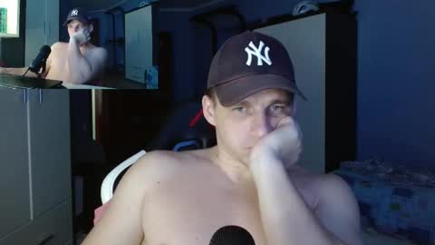 Snapshot of poliglotjoe chatting on November 1, 2025, 12:40 pm Poliglot online show from November 1, 2025, 12:40 pm