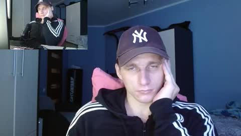 Snapshot of poliglotjoe chatting on November 11, 2025, 10:04 am Poliglot online show from November 11, 2025, 10:04 am