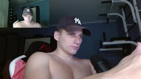 Snapshot of poliglotjoe chatting on November 15, 2025, 4:10 am Poliglot online show from November 15, 2025, 4:10 am