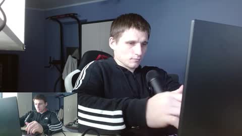 Poliglotjoe2 online show from February 1, 2026, 2:59 pm