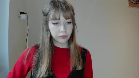 Snapshot of polihoney chatting on April 19, 2026, 4:28 pm Polina online show from April 19, 2026, 4:28 pm