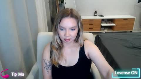 Snapshot of polinajones chatting on May 8, 2026, 5:40 pm PolinaJones online show from May 8, 2026, 5:40 pm