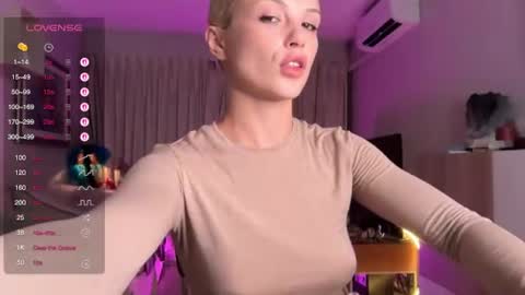 Snapshot of polino4ka69 chatting on June 20, 2026, 1:36 pm polino4ka69 online show from June 20, 2026, 1:36 pm