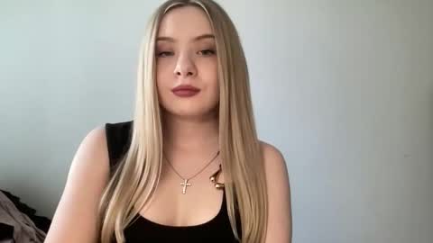 polishangel222 online show from April 25, 2026, 2:25 pm