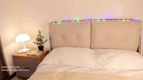 Snapshot of polly_____ chatting on December 26, 2024, 12:57 am Polly online show from December 26, 2024, 12:57 am