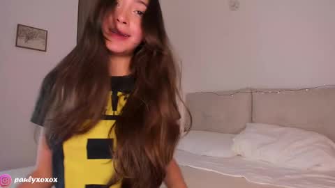 Snapshot of polly_____ chatting on September 18, 2025, 2:41 pm Polly online show from September 18, 2025, 2:41 pm