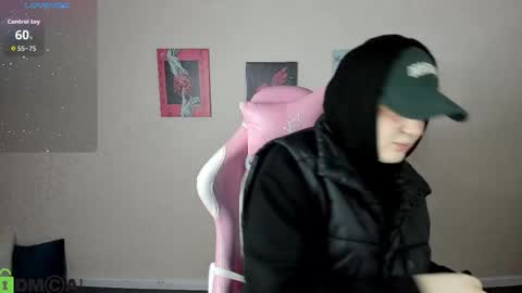 Polly online show from October 3, 2025, 1:24 am