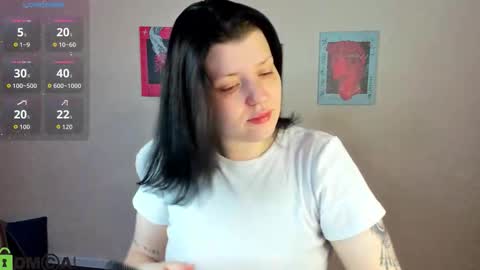 Polly online show from October 4, 2025, 1:03 am