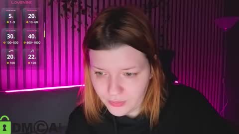 Polly online show from December 22, 2025, 1:02 am