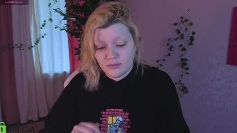 Polly online show from May 22, 2026, 1:13 am