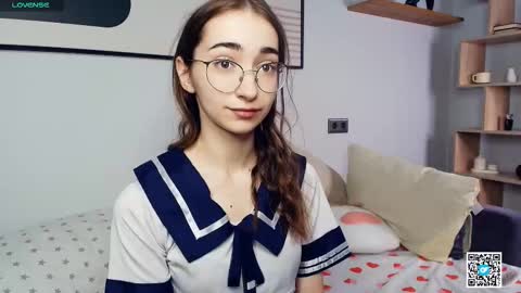 Polly online show from October 11, 2025, 6:56 am