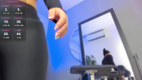 POLLY online show from October 6, 2025, 10:45 am