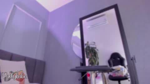 POLLY online show from November 28, 2025, 10:07 am