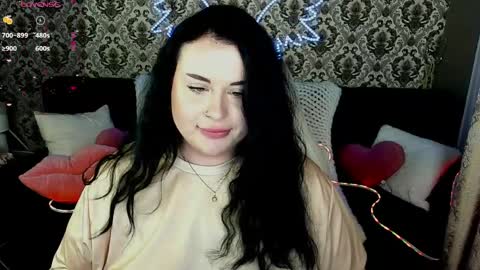 Snapshot of pollyhollyy chatting on April 2, 2026, 3:53 pm Polly online show from April 2, 2026, 3:53 pm