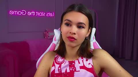 Polly online show from September 14, 2025, 6:34 am