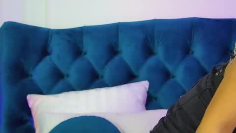 Polly online show from February 3, 2026, 6:22 am