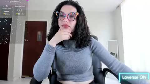 Snapshot of polybarnett chatting on June 26, 2026, 3:05 pm paulina barnett online show from June 26, 2026, 3:05 pm