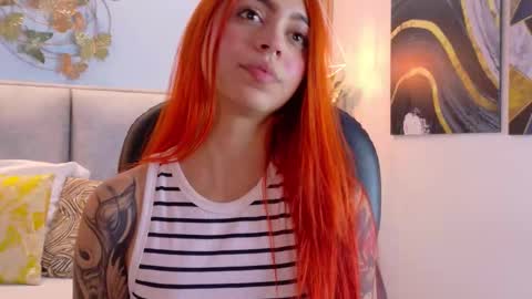 Snapshot of polygonniaa chatting on February 24, 2026, 3:43 pm polygonniaa online show from February 24, 2026, 3:43 pm