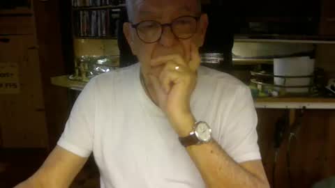 pomme1949 online show from February 24, 2026, 5:22 pm