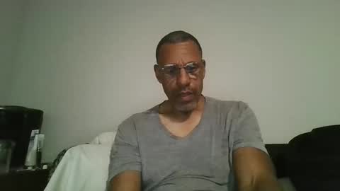 poolguy2496 online show from November 6, 2025, 7:53 am