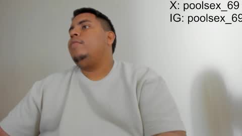 Snapshot of poolsexx_69 chatting on September 18, 2025, 8:22 pm poolsexx_69 online show from September 18, 2025, 8:22 pm