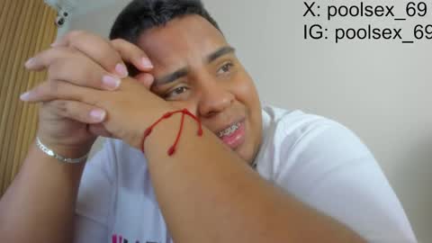 Snapshot of poolsexx_69 chatting on September 24, 2025, 7:17 pm poolsexx_69 online show from September 24, 2025, 7:17 pm