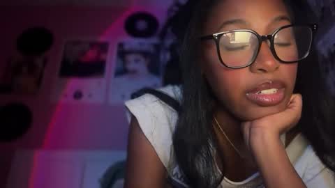 Snapshot of popasprincess chatting on January 6, 2025, 3:42 am princess online show from January 6, 2025, 3:42 am