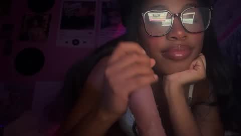 Snapshot of popasprincess chatting on January 10, 2025, 3:18 am princess online show from January 10, 2025, 3:18 am