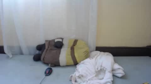 Snapshot of popetykely00 chatting on January 14, 2025, 5:40 am popetykely00 online show from January 14, 2025, 5:40 am