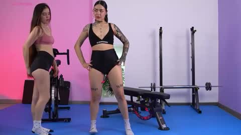 Snapshot of pophouse chatting on October 3, 2025, 11:07 am online show from October 3, 2025, 11:07 am