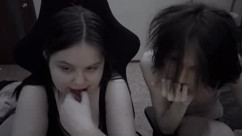 popoul_couple online show from January 15, 2026, 1:05 pm