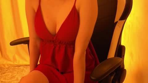 April online show from January 18, 2026, 6:12 pm