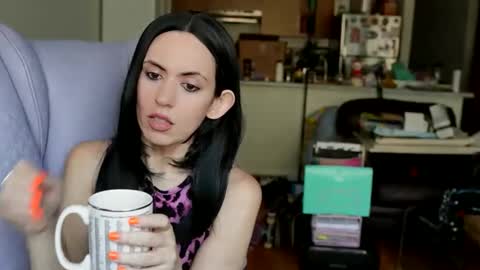 Snapshot of popstarsextape chatting on November 6, 2025, 5:14 pm A cadia online show from November 6, 2025, 5:14 pm