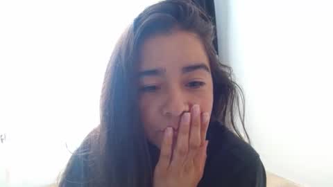 porcelainlux online show from February 14, 2026, 8:38 pm