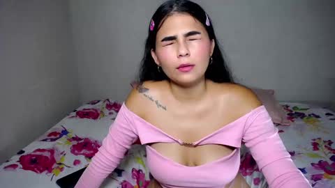 NICKKYMARTIN online show from January 26, 2025, 5:13 am