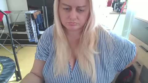 Snapshot of pornbusty chatting on February 10, 2025, 9:47 am MelissOfficial online show from February 10, 2025, 9:47 am