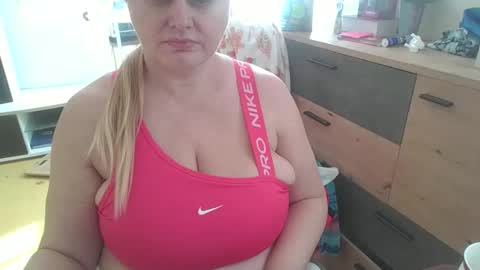 Snapshot of pornbusty chatting on February 28, 2026, 9:43 am MelissOfficial online show from February 28, 2026, 9:43 am