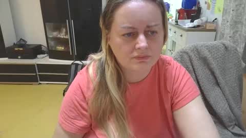 MelissOfficial online show from March 12, 2026, 7:53 pm