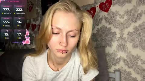  HERES SILVIA AND OlIVIA  WELCOME EVERYONE LOVENSE DOMI REACT TO YOUR TIPS LETS MAKE A GREAT SHOW TOGETHER  online show from September 30, 2025, 3:50 pm