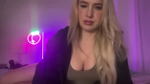 Portia Banks online show from December 15, 2025, 4:50 am