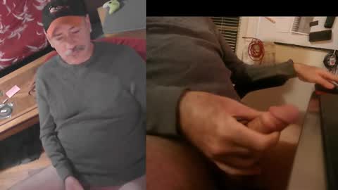 Snapshot of portlandjacob chatting on October 20, 2025, 12:38 pm portlandjacob online show from October 20, 2025, 12:38 pm