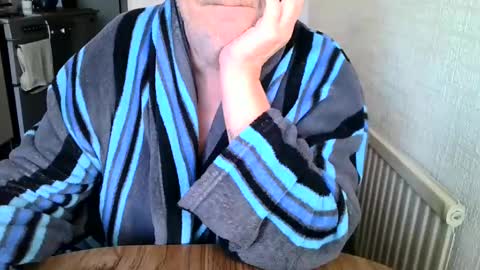 Snapshot of poshman65 chatting on December 14, 2024, 10:13 am poshman65 online show from December 14, 2024, 10:13 am