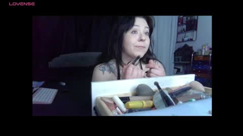 posionedxpeach online show from April 16, 2026, 1:23 pm