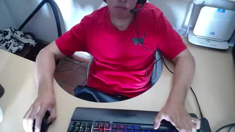 Snapshot of powerfulzeus2 chatting on October 4, 2025, 8:18 pm powerfulzeus2 online show from October 4, 2025, 8:18 pm