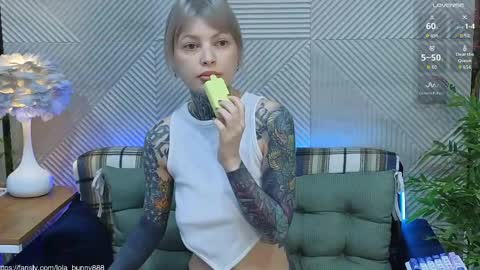 Lola online show from May 27, 2026, 5:48 am