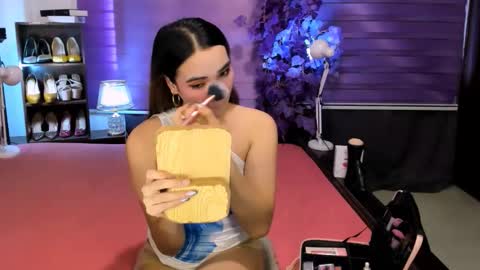 preciosa_banks69 online show from November 22, 2025, 7:29 am