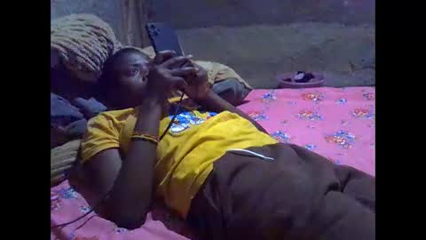 precious_nesh online show from May 20, 2026, 5:35 am