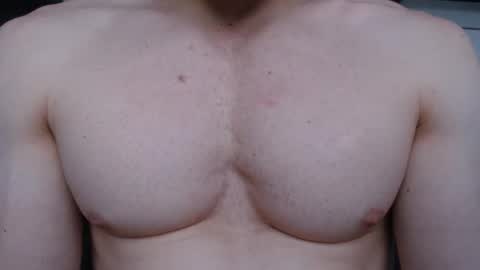 JUAN online show from November 4, 2025, 10:42 pm